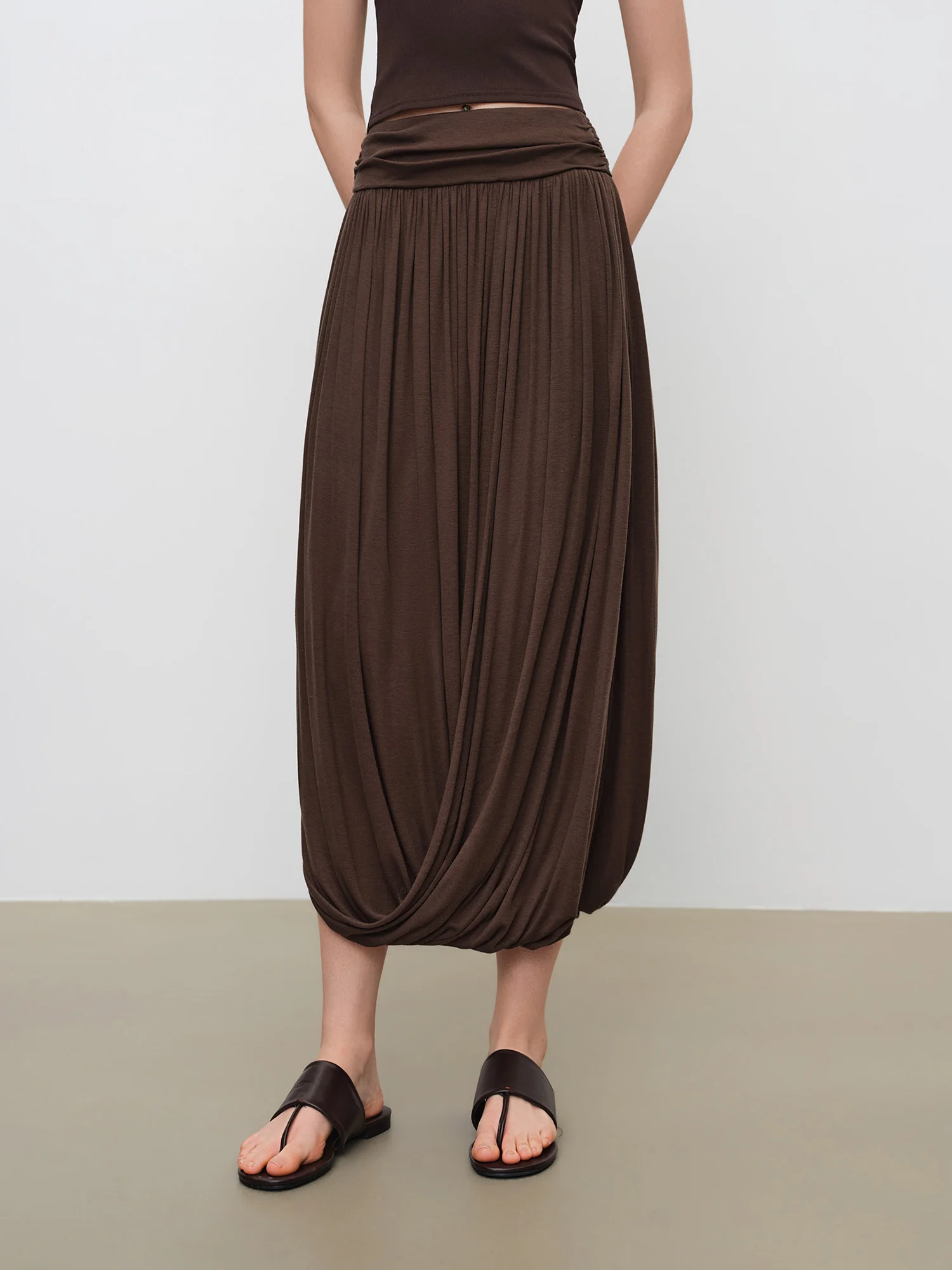 ZIQIAO 2026 Summer New Women‘s Bubble Hem Asymmetric Midi Skirt, Voluminous Knit Bubble Skirt for Coquette & Y2K Street Style