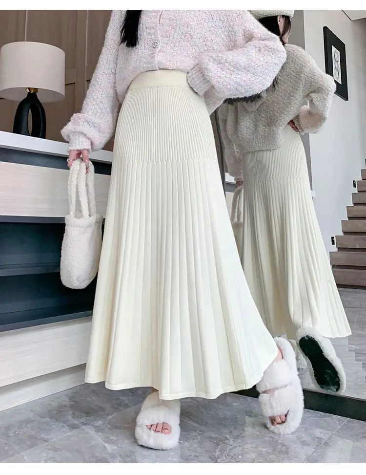 Knitted pleated skirt for women Autumn Winter 2024 new elastic high-waisted slimming A line wrapped buttock fishtail skirt