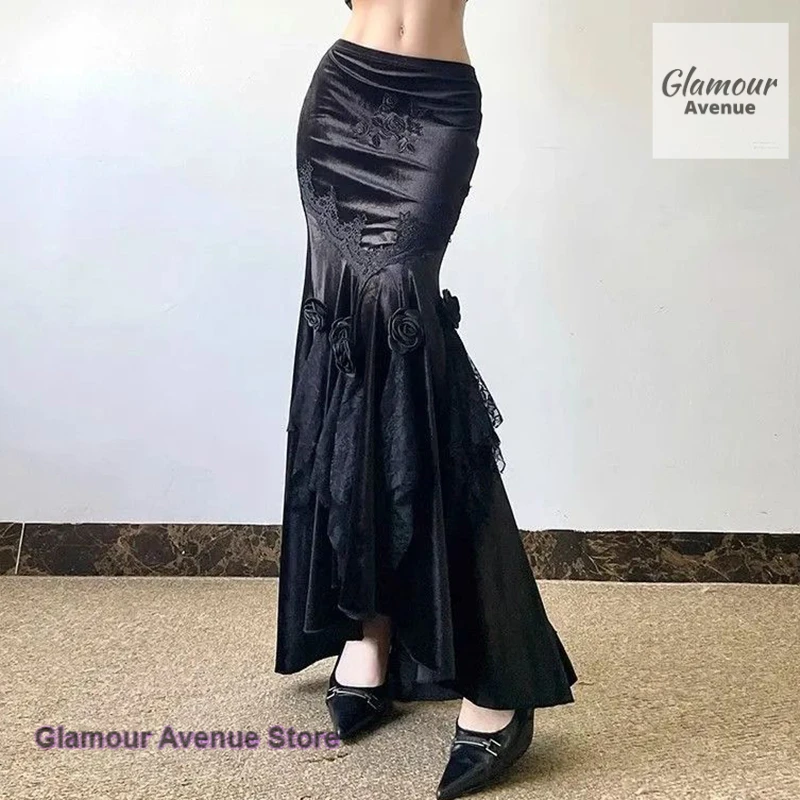 French velvet stitching skirt retro Joker skirt female new spring and autumn new fashion black lace Gothic fishtail dress.