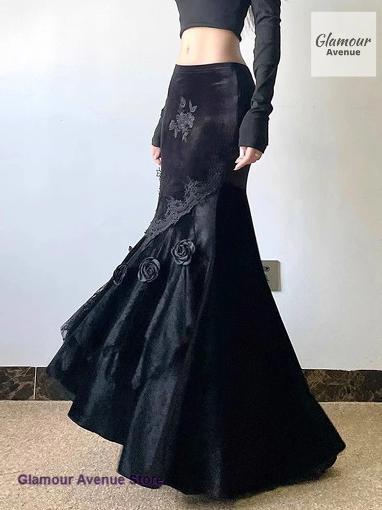 French velvet stitching skirt retro Joker skirt female new spring and autumn new fashion black lace Gothic fishtail dress.