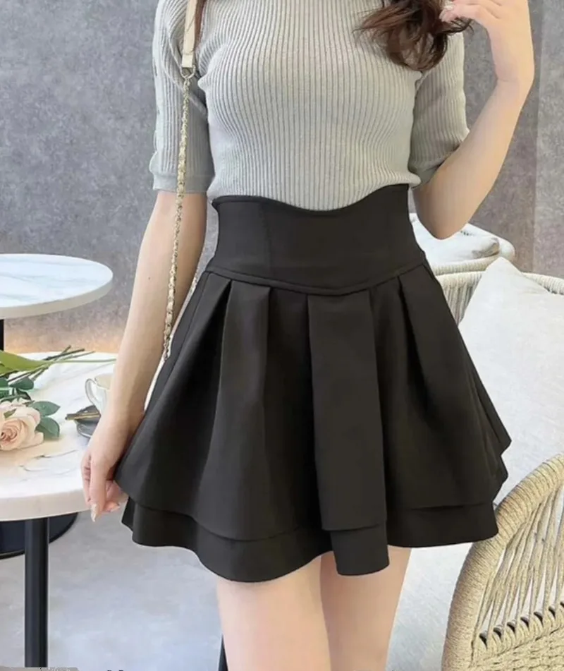 Japanese Lolita Black Skirts Women 2026 Spring Autumn New Radian Waistline Slim Short Pleated Female Mini Culottes