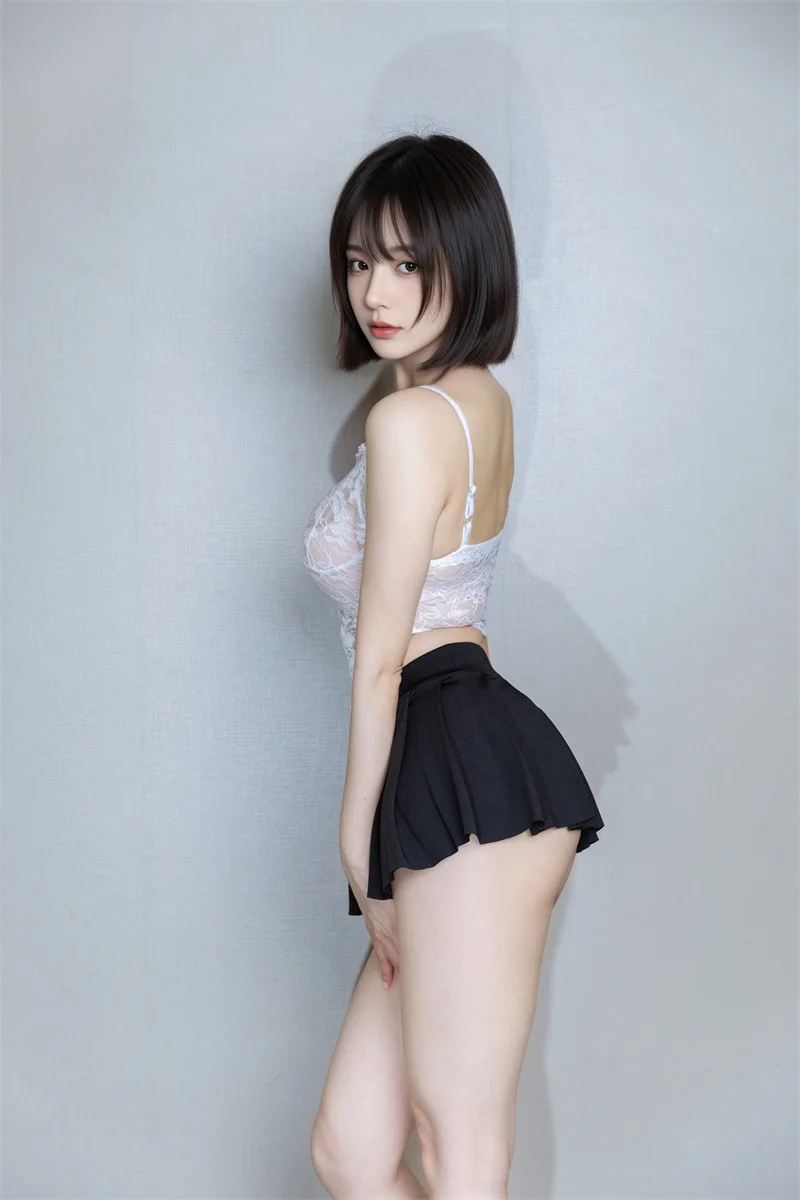 Sexy Women's Ultra-short Pleated Skirt Outdoor Mini Micro A-Line Skirts Nightclub Woman Dance Wear Allure Short Skirts