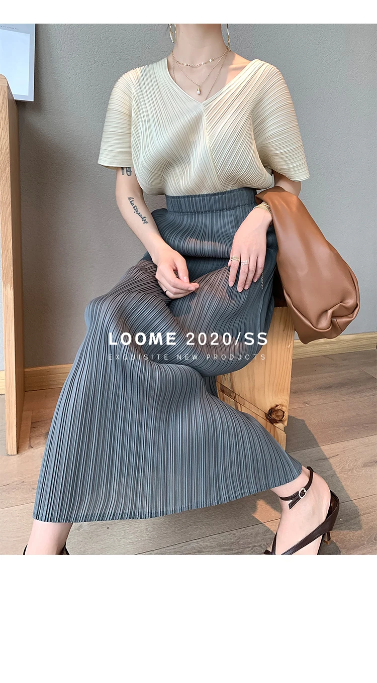Miyake Pleated Classic Elastic Waistband Straight Casual Skirts (90CM)
