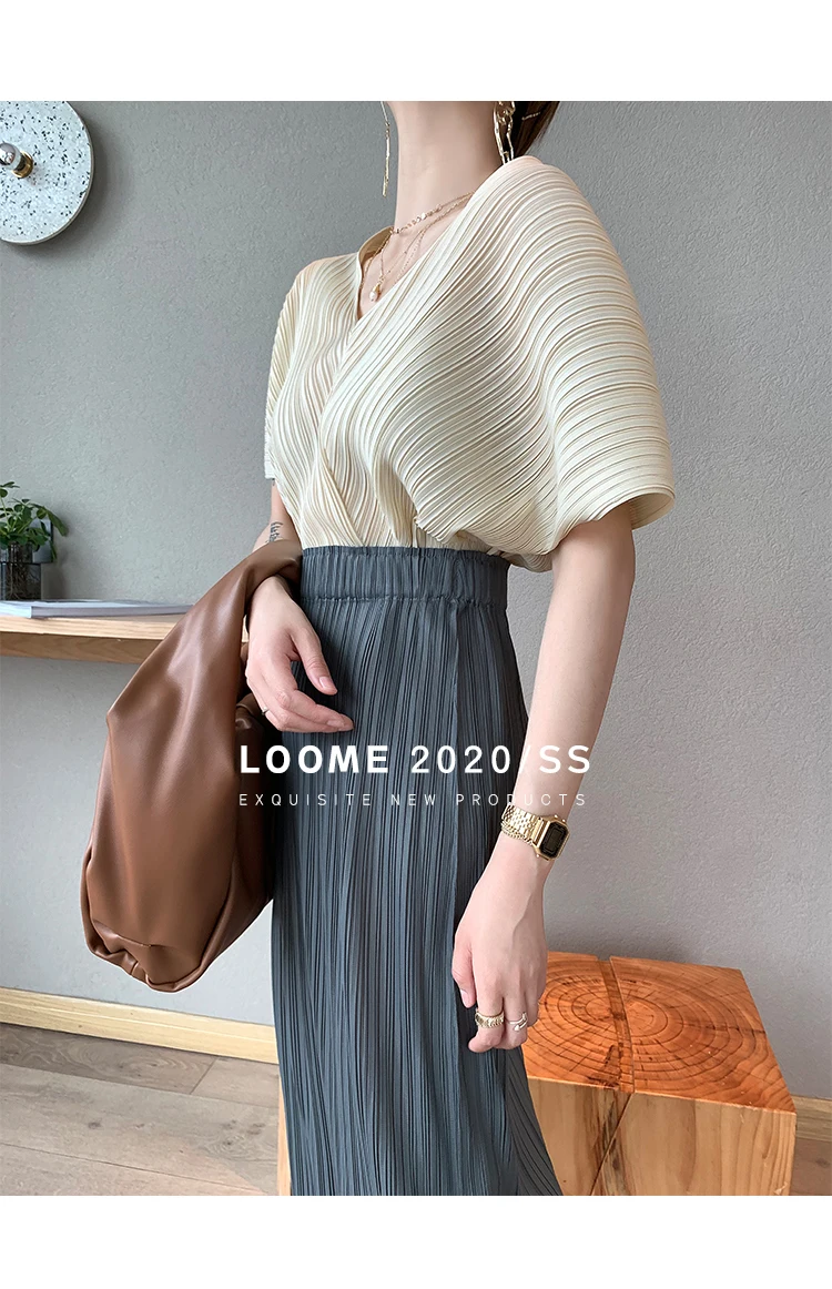 Miyake Pleated Classic Elastic Waistband Straight Casual Skirts (90CM)