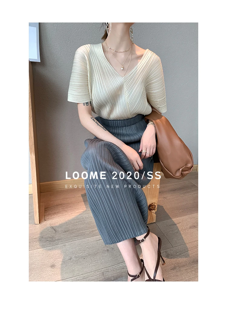 Miyake Pleated Classic Elastic Waistband Straight Casual Skirts (90CM)