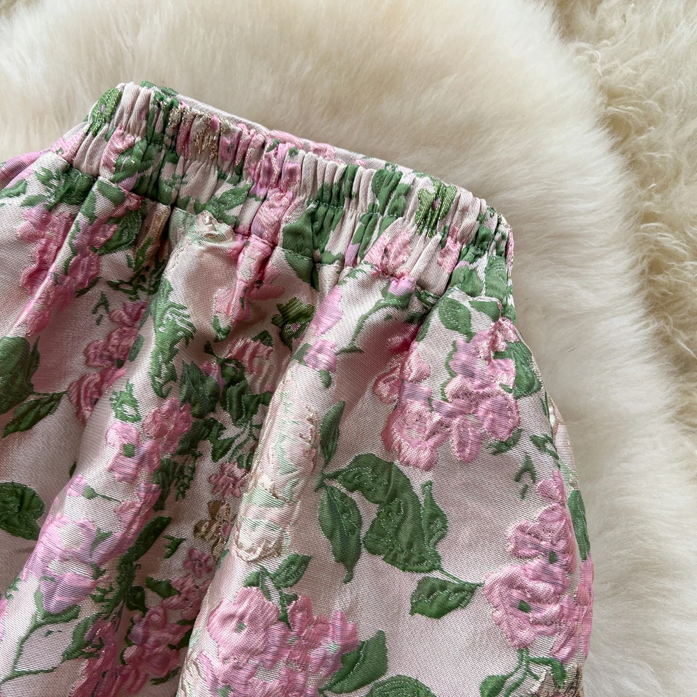 SINGREINY Fashion Jacquard Vintage Skirts Autumn 2025 Zipper Design Puffy Women American Retro Floral Print A Line Skirts