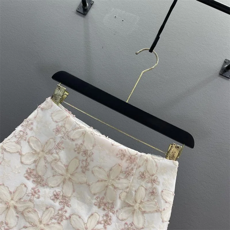 White Flower Skirt Women's Spring And Summer 2025 New High Waist Slim Anti-Exposure A-Word Hip Skirt MiNiskirt