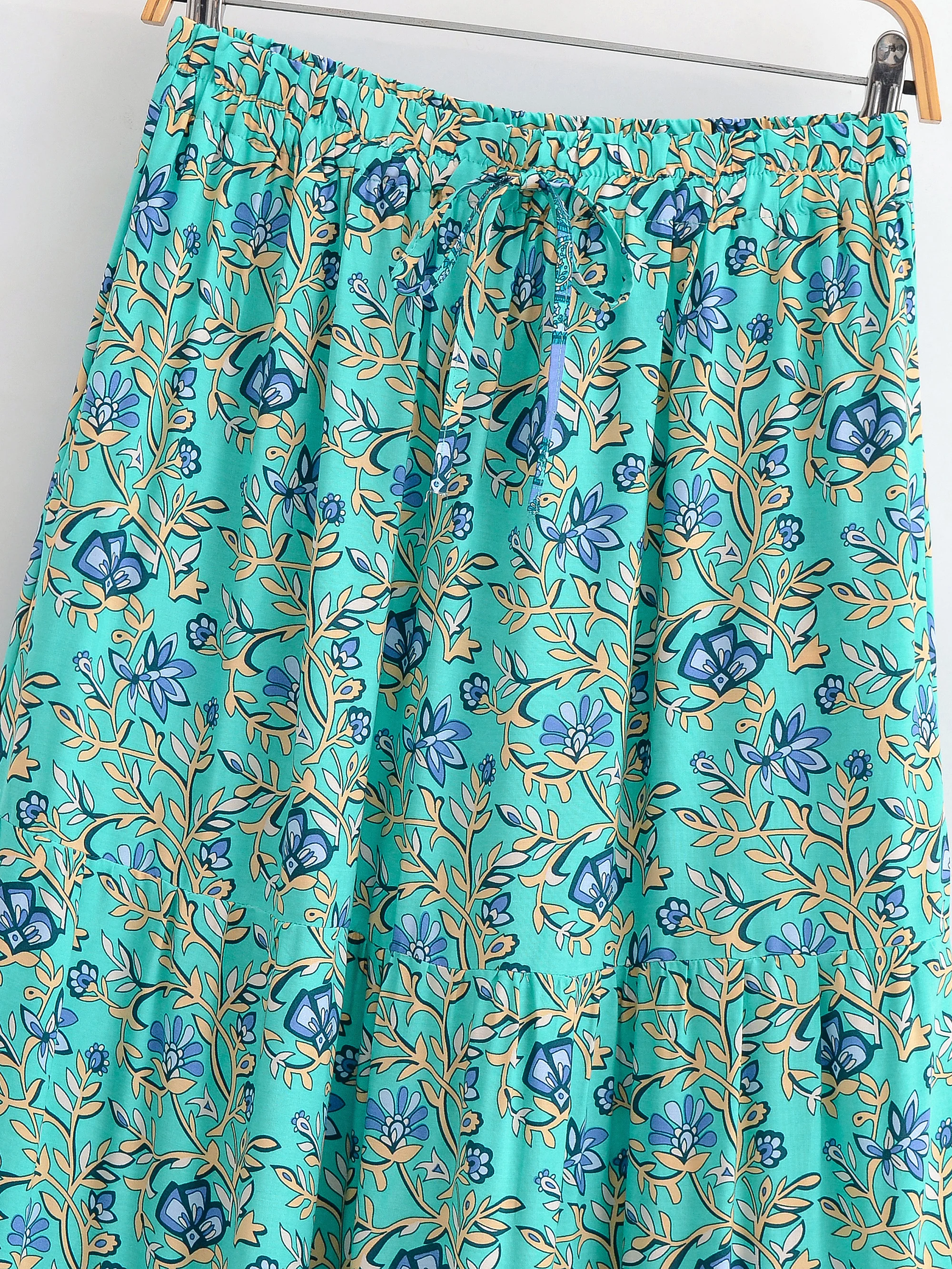 Vintage Chic Women Summer Tassel Elastic Waist Boho Skirt with Pockets Floral Printed Ruffles Beach Bohemian Pleated Maxi Skirts
