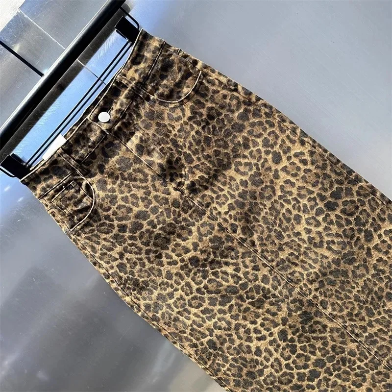 Ladies New Temperament Leopard Fashion Skirt spring Summer And Autumn New High Waist Slim Fashion Joker Button Denim Hip Skirt