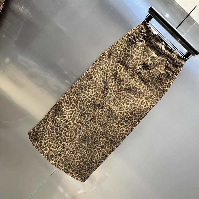Ladies New Temperament Leopard Fashion Skirt spring Summer And Autumn New High Waist Slim Fashion Joker Button Denim Hip Skirt
