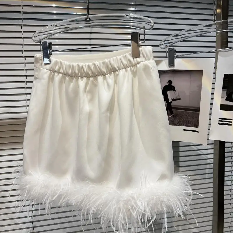 French Sexy Socialite Feather Splicing High Waist Slim Hip-Wrapped Sweet Simple Solid Color Versatile Mini Skirt Women Autumn