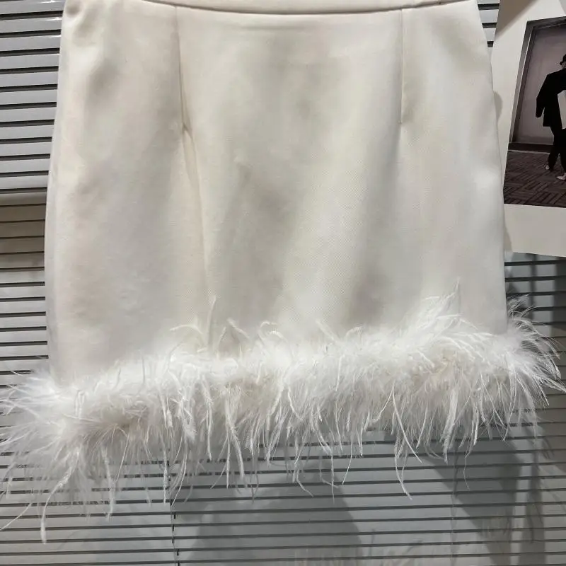 French Sexy Socialite Feather Splicing High Waist Slim Hip-Wrapped Sweet Simple Solid Color Versatile Mini Skirt Women Autumn