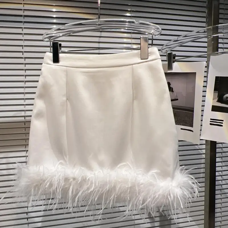 French Sexy Socialite Feather Splicing High Waist Slim Hip-Wrapped Sweet Simple Solid Color Versatile Mini Skirt Women Autumn