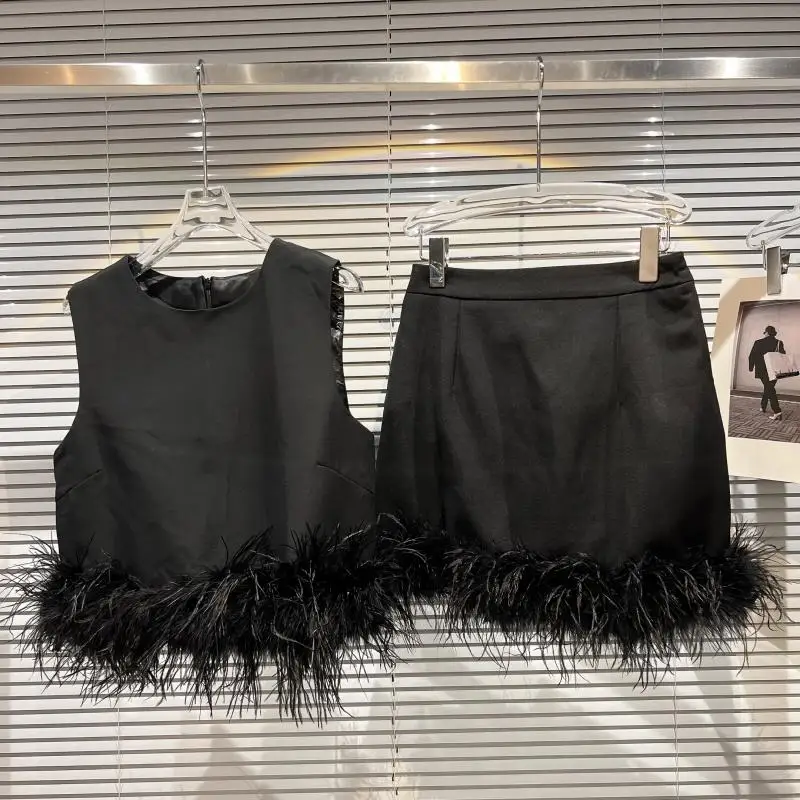 French Sexy Socialite Feather Splicing High Waist Slim Hip-Wrapped Sweet Simple Solid Color Versatile Mini Skirt Women Autumn