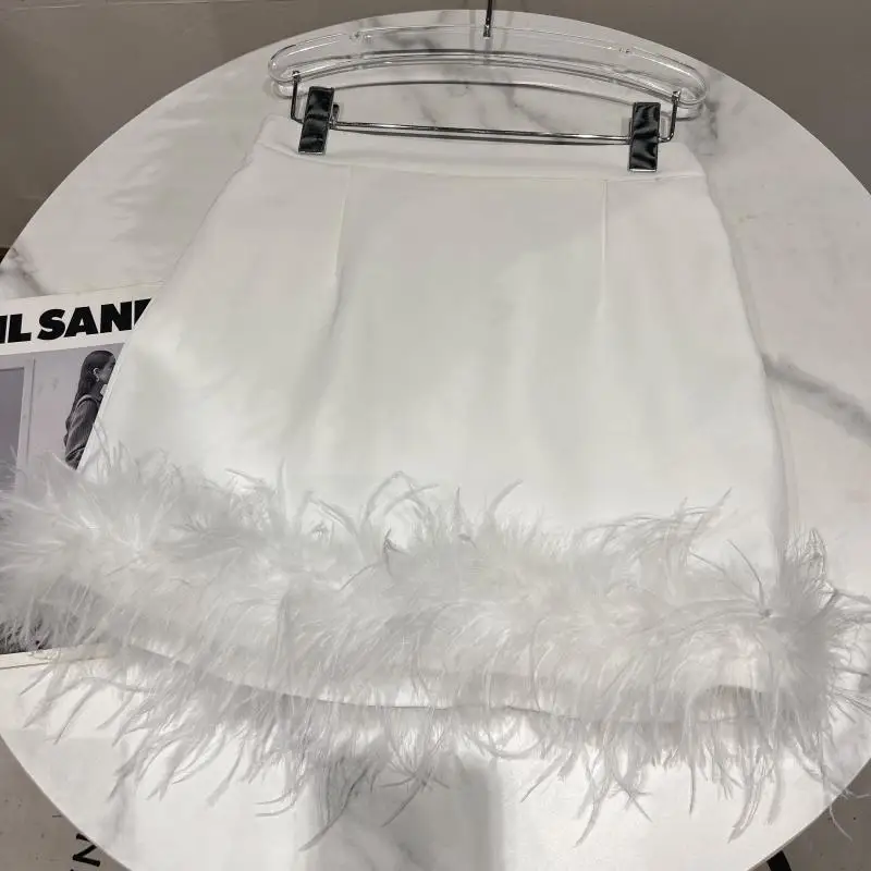 French Sexy Socialite Feather Splicing High Waist Slim Hip-Wrapped Sweet Simple Solid Color Versatile Mini Skirt Women Autumn