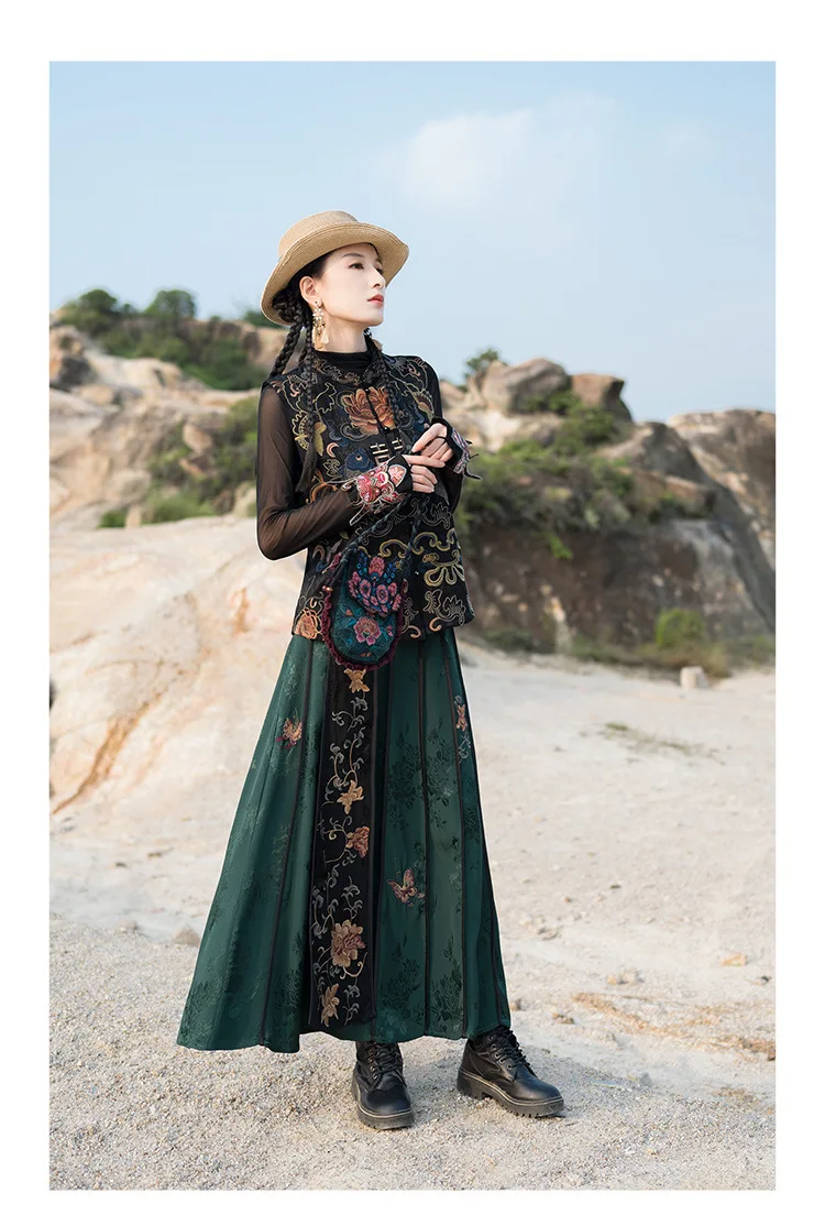 High Quality Floral Embroidery Long Skirt Women New Arrival 2025 Spring Chinese Style Vintage Ladies Elegant A-line Skirts M932