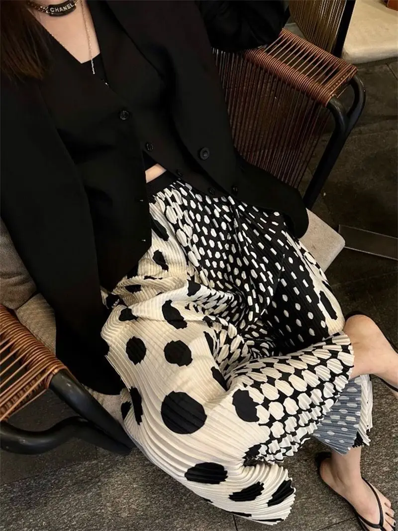 Fashionable polka dot pleated skirt, high waisted large A-line hem, high school long skirt long skirts for women