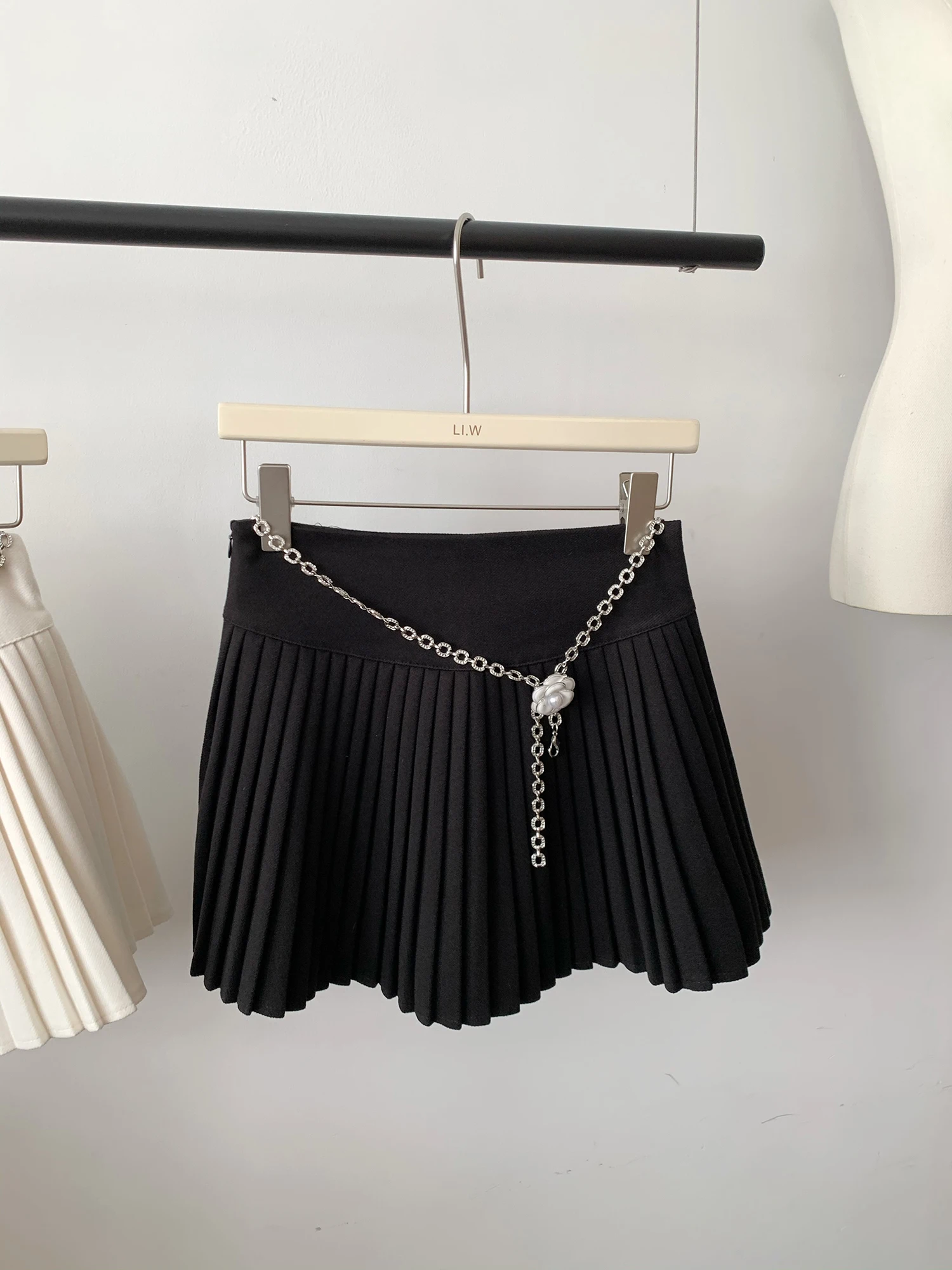 DUOJIHUI Apricot Elegant Pure Color Female Skirts Winter Fashion A-line 3-colors Simple Casual Chic No-Chain Women Mini Skirt