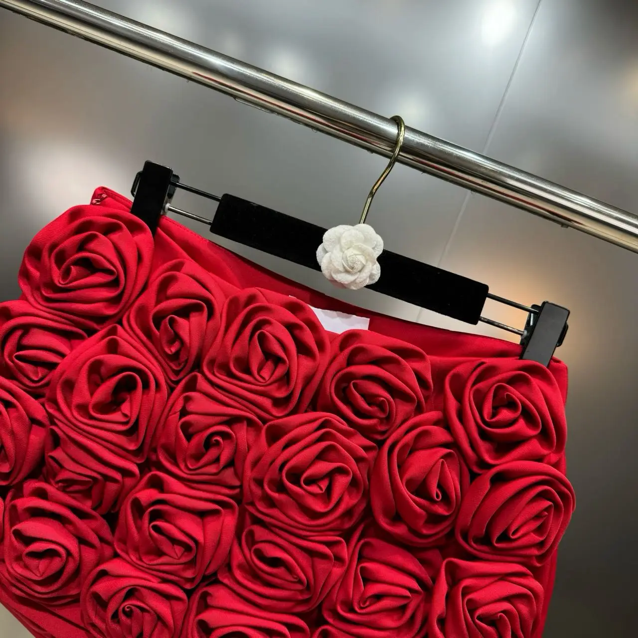 DEAT Trendy Fashion Women's 3D Flower Mini Skirts 2026 Spring New Items High Waist Wrap Hip Solid Color Skirt Female 11XX8807
