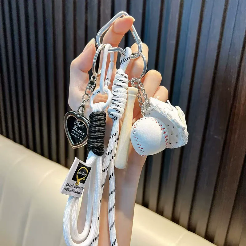Cute Baseball Decor Keychain diy Fashion Bag Pendant sport travel Keychain Baseball Decor Key Chain Fashion Accessory for Gift