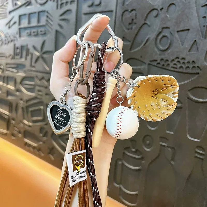 Cute Baseball Decor Keychain diy Fashion Bag Pendant sport travel Keychain Baseball Decor Key Chain Fashion Accessory for Gift