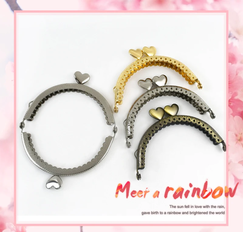 1/2/5/10Pcs 8.5cm Embossed Metal Bags Handle Purse Frame Kiss Clasp for Coin Wallet DIY Handmade Sewing Brackets Bag Accessories