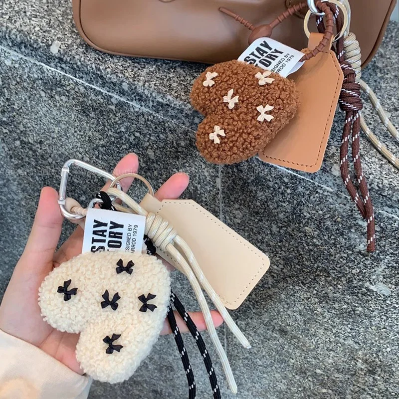 Fashion Love Plush Keychain Heart Shaped Lamb Wool Braided Rope Chain Retro Plush Handmade Pendant Key Jewelry Accessoriy