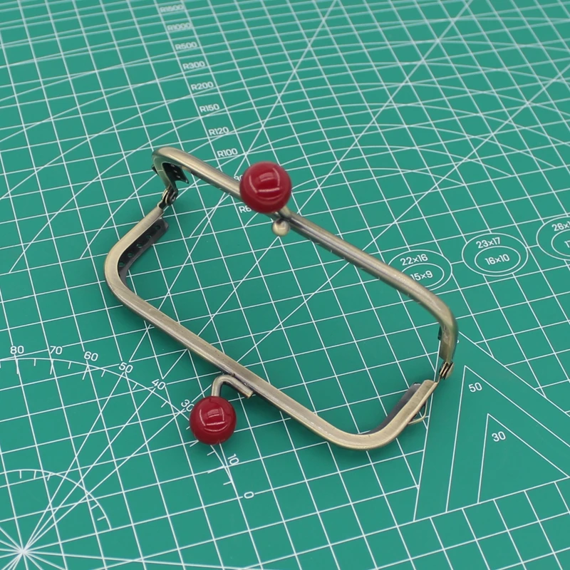 KISSDIY 10PCS 10.5cm sma Candy Bead Metal Purse Frame Square Glossy Antique Bronze Lace Coin Purse Frame Kiss Clasp Accessory