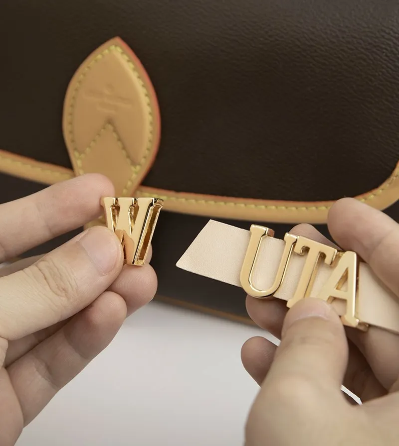 CRAZYSMITH Letter Decorative Buckles Alphabet Decoration Zinc Alloy Hardware for Bag Strap Belt Modification DIY Bag Accessories