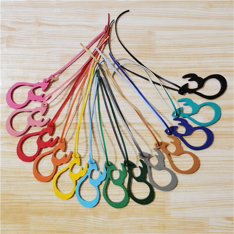 Wholesale Luxury Genuine Natural Leather Character Alphabet Arabic Letter H Keychain Backpack Pendant Ladies Women Bag Charm