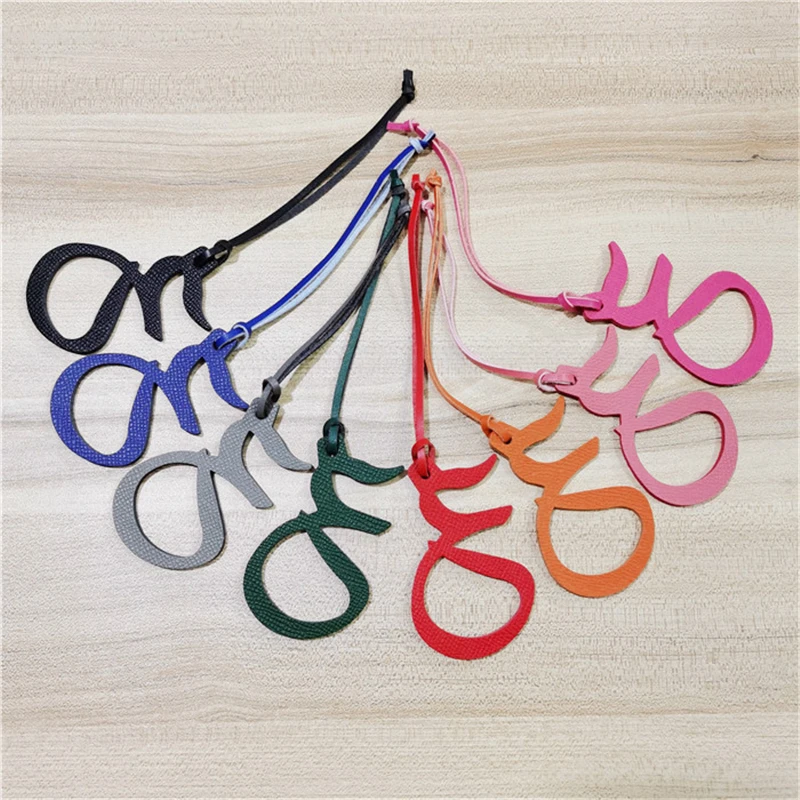 Wholesale Luxury Genuine Natural Leather Character Alphabet Arabic Letter H Keychain Backpack Pendant Ladies Women Bag Charm