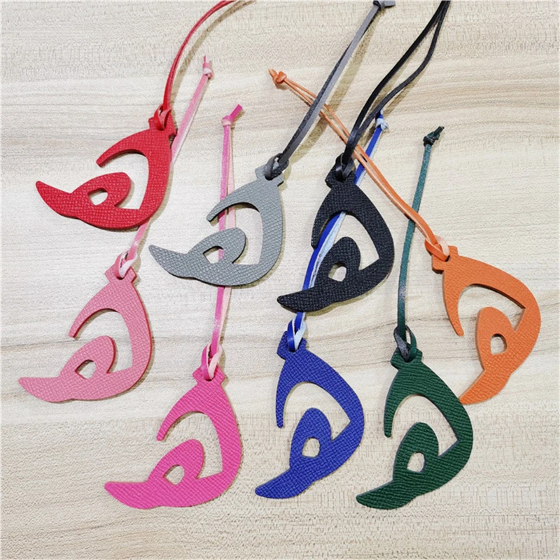 Wholesale Luxury Genuine Natural Leather Character Alphabet Arabic Letter H Keychain Backpack Pendant Ladies Women Bag Charm