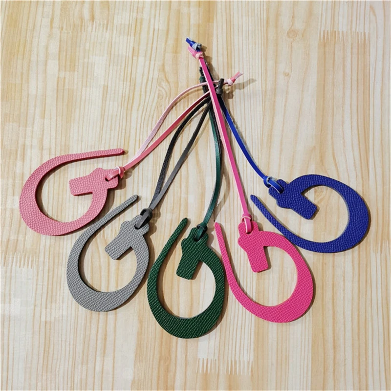 Wholesale Luxury Genuine Natural Leather Character Alphabet Arabic Letter H Keychain Backpack Pendant Ladies Women Bag Charm