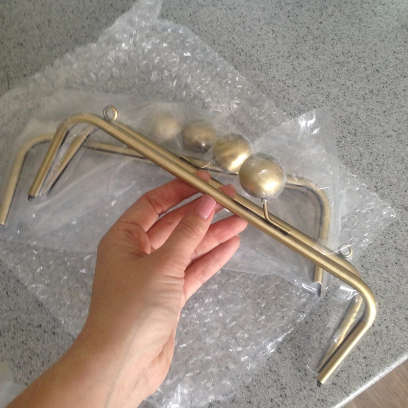 Metal Purse Frame Big Ball Kiss Lock Hanger Handle Accessaries Wallet Bag Frame Vintage DIY Bag Parts With Clasp Wholesale Price