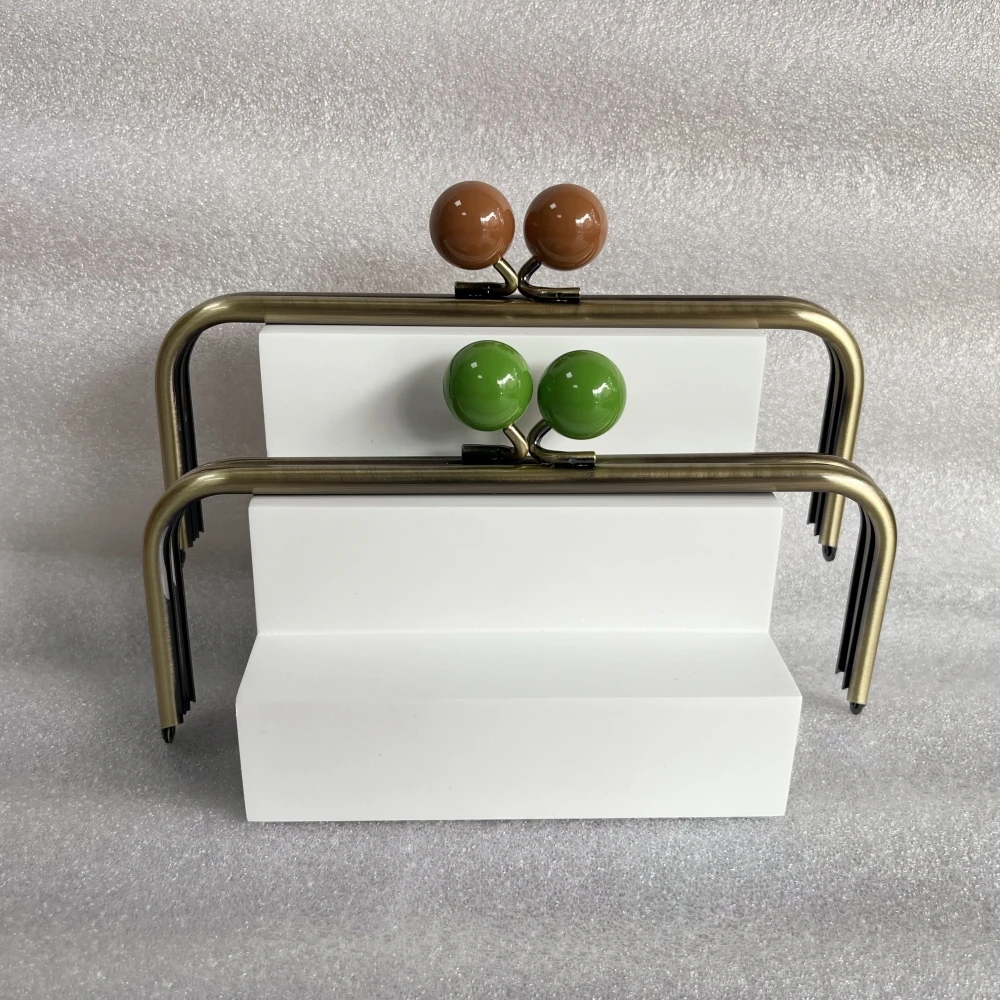 22 Or 24cm Kiss Lock Antique Bronze Big Ball Claps Metal Purse Frame Wholesale Bag Accessories Wallet Parts Plastic Candy Color