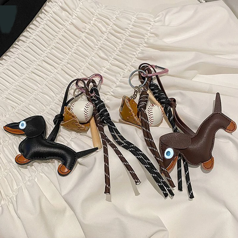 1PC Mens And Womens Pendants Vintage Brown Autumn And Winter Leather Sausage Dog For Mobile Phone Bags Keychain