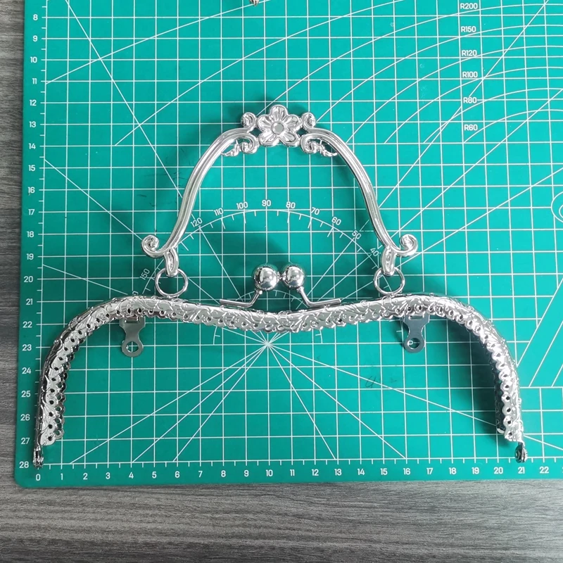 3pcs 20.5 CM Bronze Silver Golden Plum Blossom Flower Pattern Vintage Metal Purse Frame Kiss Clasp Handle Bag Accessories