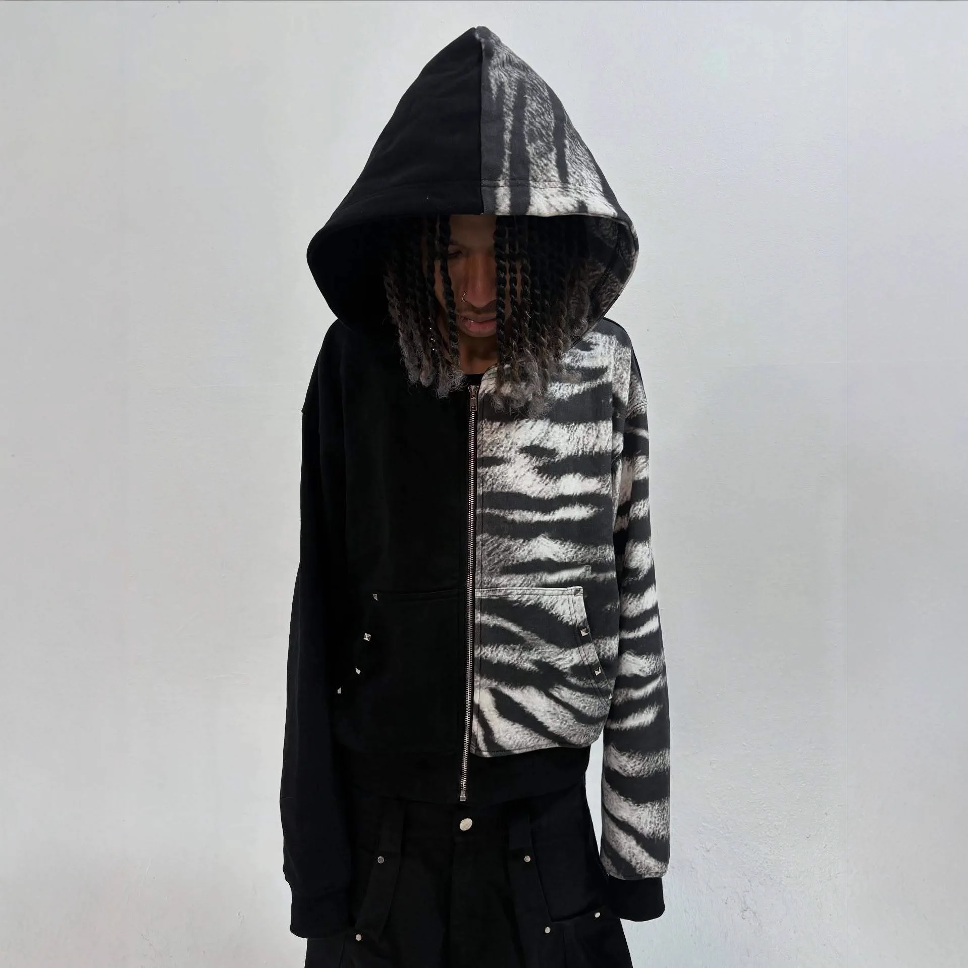 European and American Hip Hop Personalized Yin Yang Coat Zebra Pattern Splicing Rivet Black Loose Men's Women's Zipper Hoodie