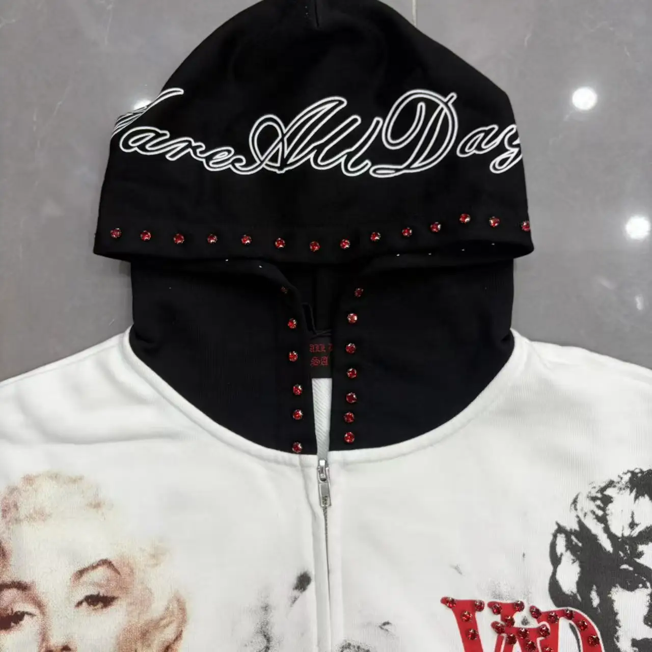Streetwear Shinning Diamond Zipper Hooded Hoodie for Men Oversized Loose Streetwear Cardigan Rhinestone Sweatshirt Jacket