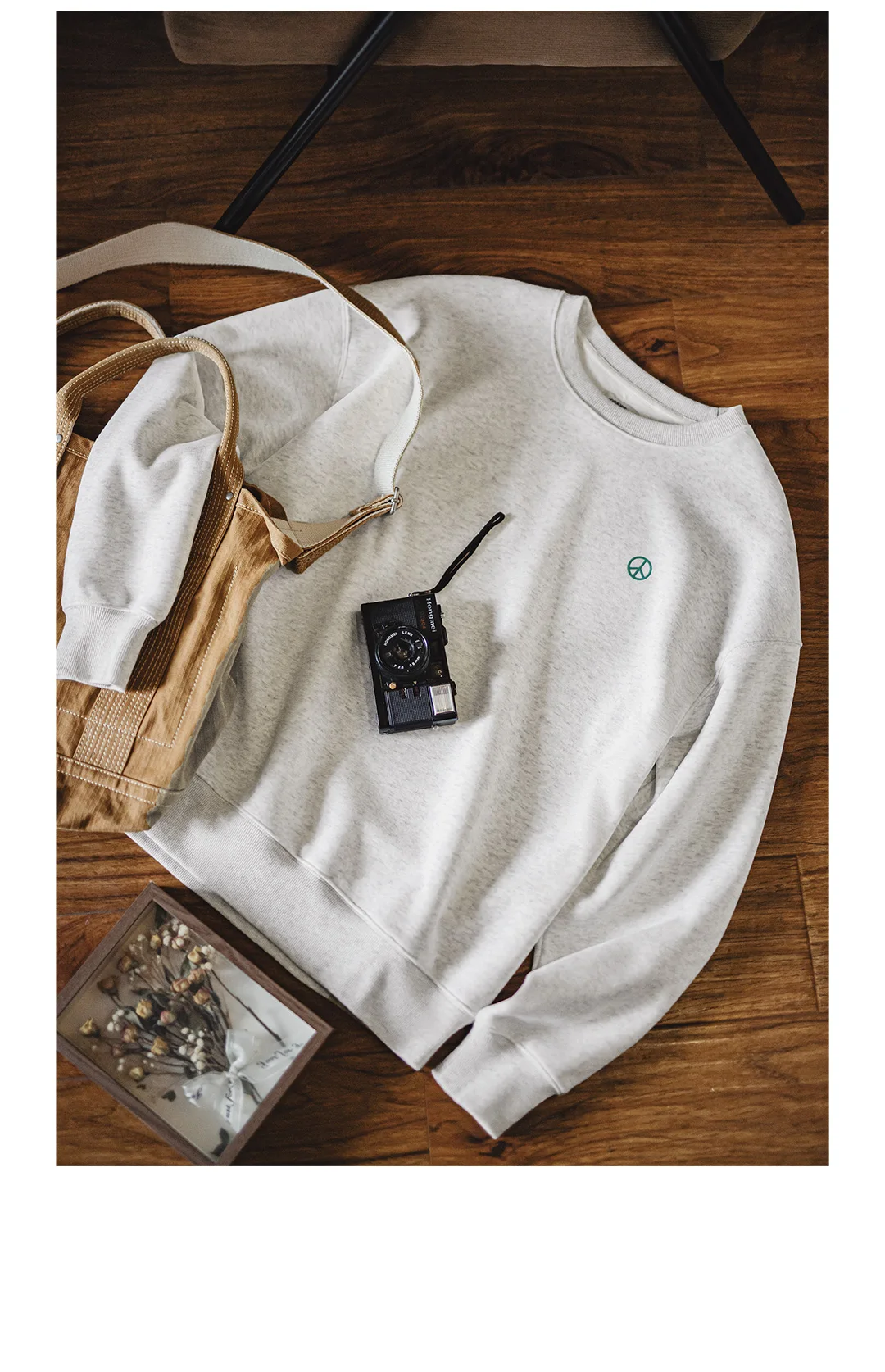 Maden Casual Gray Round-Neck Hoodie Fleece-Lined Sweatshirt Basic Loose Fit Undershirt for Men's Autumn and Winter Warm Tops