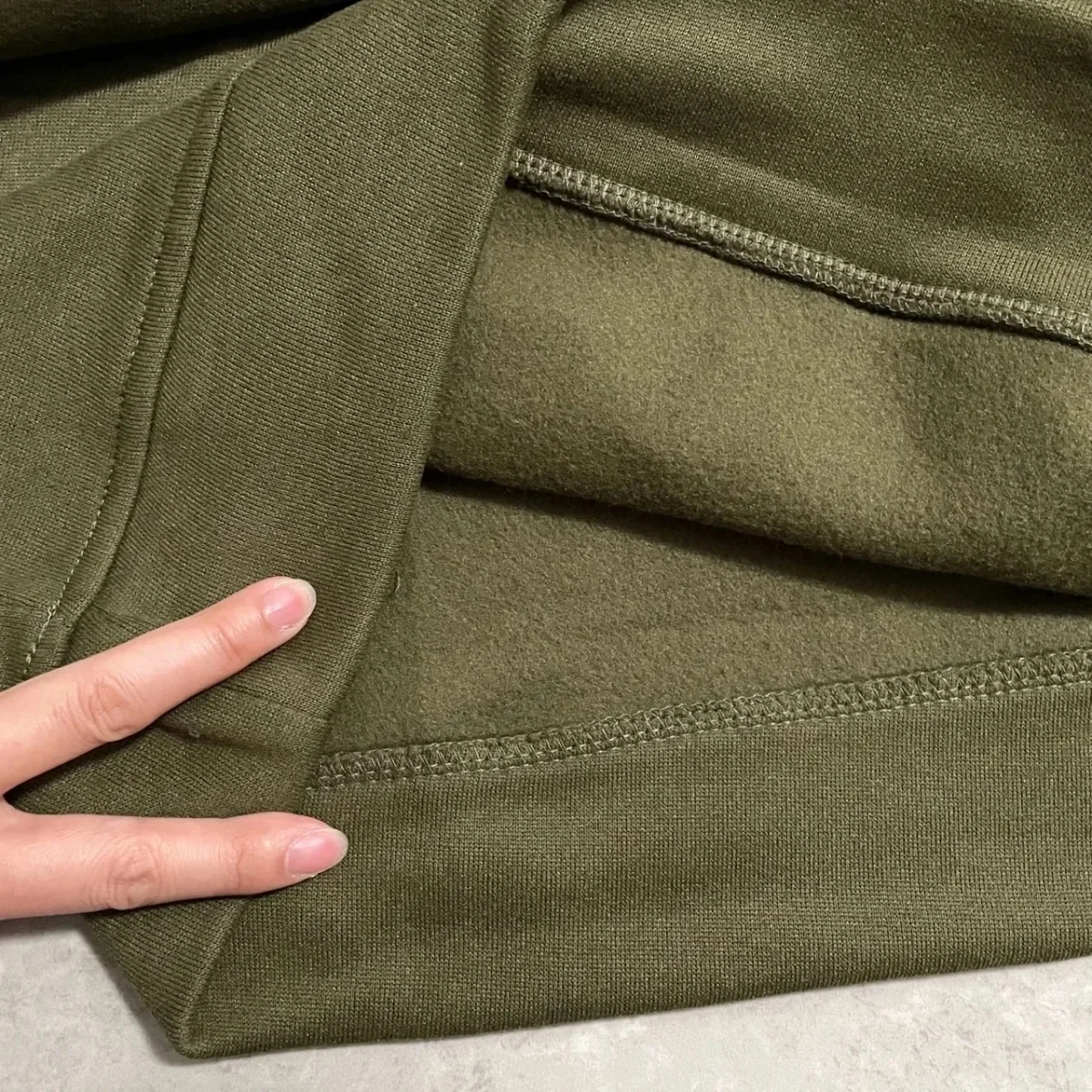 Men's Stylish Casual Solid-Color Hooded Brushed Fleece Hoodie, Fashionable Half-Zip Multi-Pocket Comfortable Street Hoodie