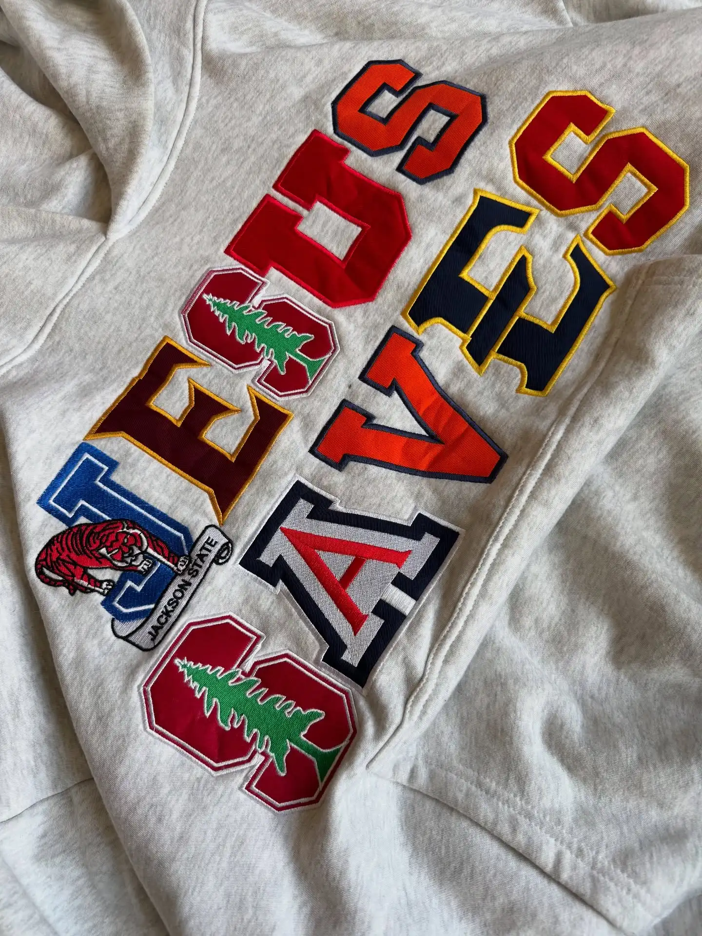 Y2K Retro Letter Embroidery Hoodies for Men and Women Oversized Christmas Streetwear Hooded Pullover Long Sleeves Sweatshirt