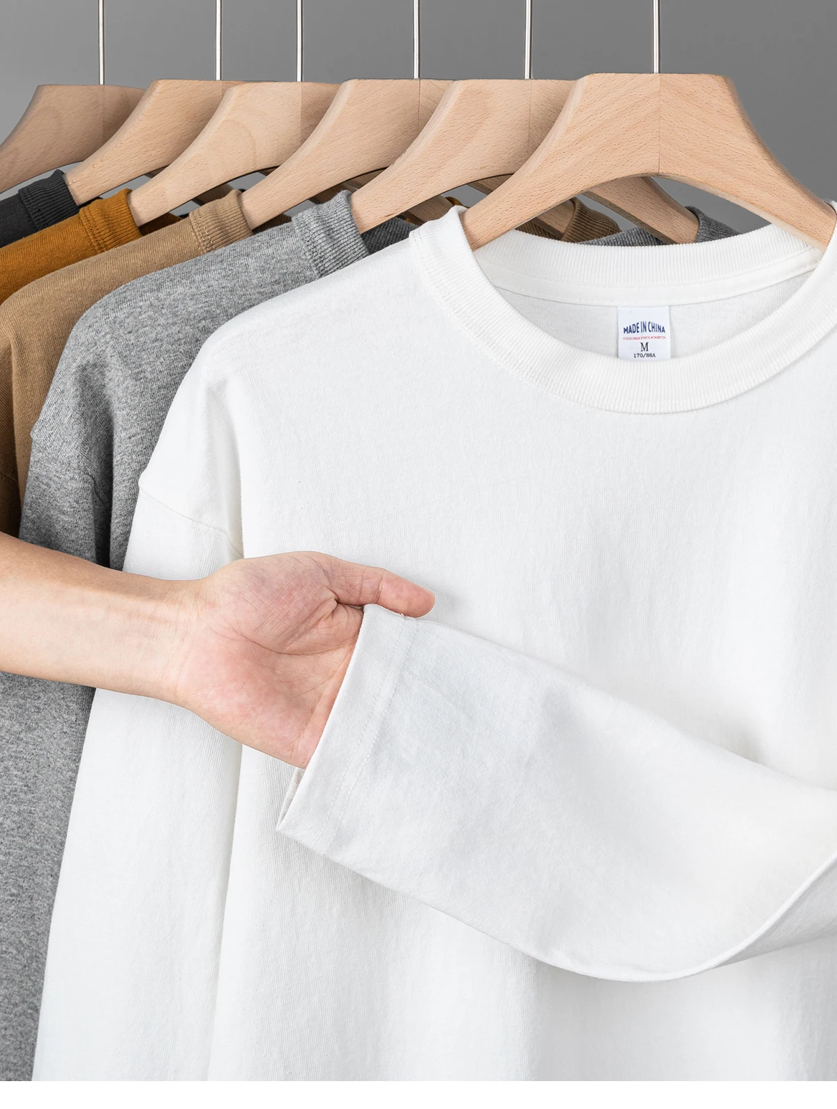 400g Heavyweight 100%Cotton Long Sleeve T-Shirt for Men, Autumn and Winter White Base Layer, Men's Three-Needle Thick Sweatshirt
