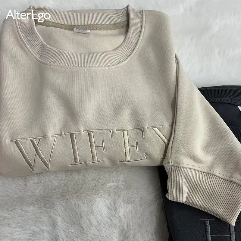 Wifey Hubby Personalized Embroidery Sweatshirt Custom Mr Mrs Pullover Wife Bride Groom Sweatshirts Unisex Sweatshirts Crew Necks