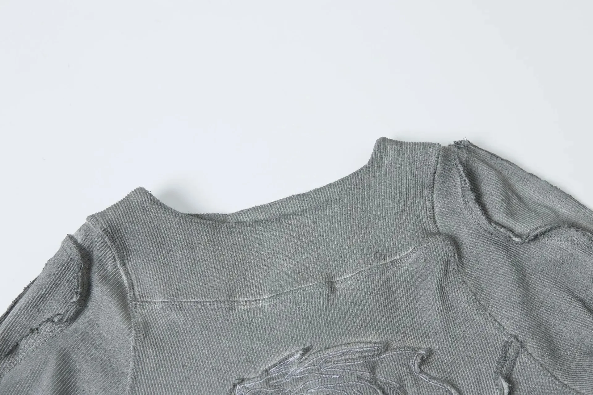 PFNW Fashionable Washed Distressed Slim Fit Top Men's Round Neck Casual Long Sleeved T-shirt 2026 Spring New 28L1595