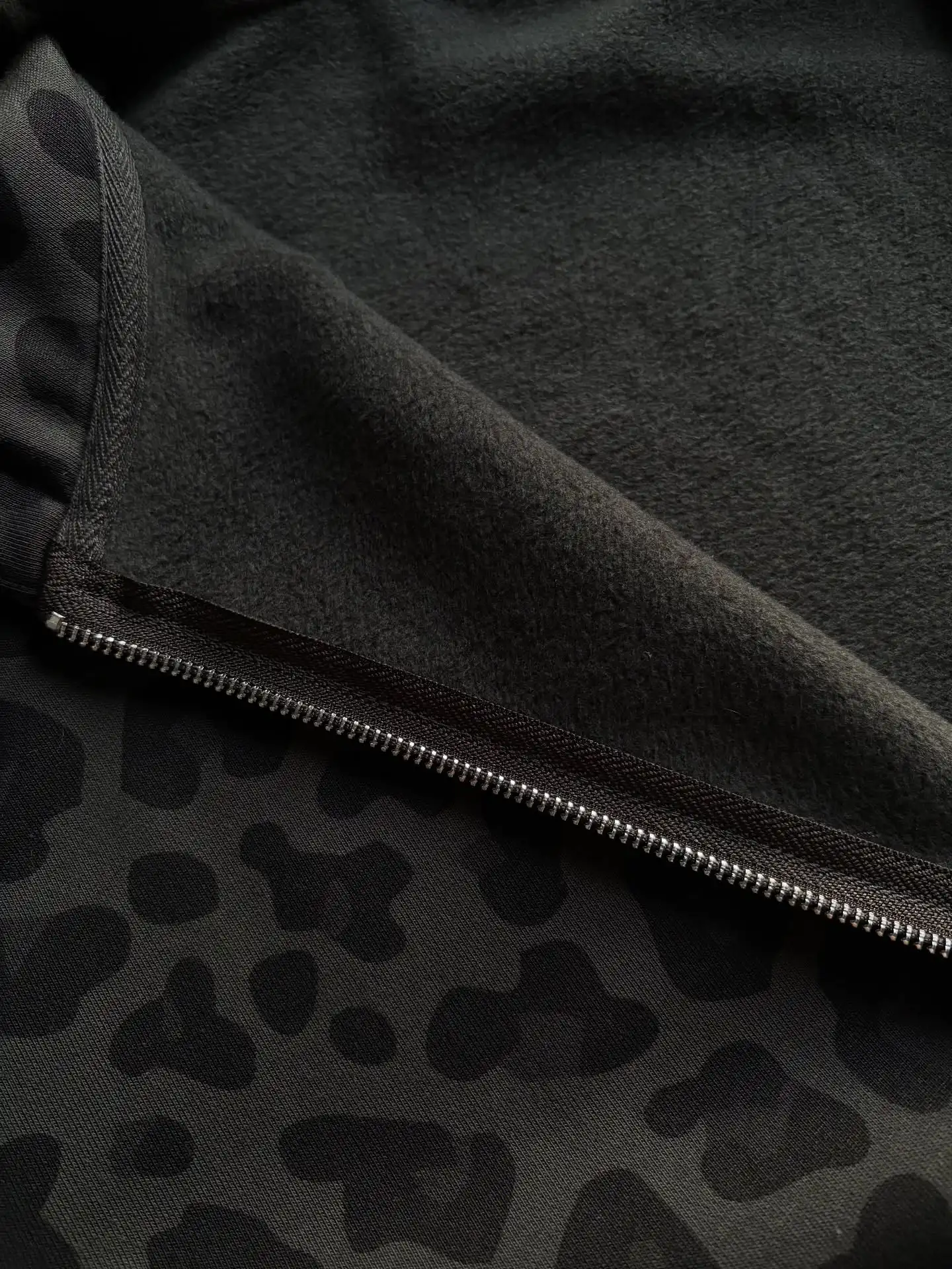 Y2K Zipper Hooded Sweatshirt for Autumn and Winter Retro Leopard Print Hooded Sweatshirt for Men and Women Loose Design Clothes