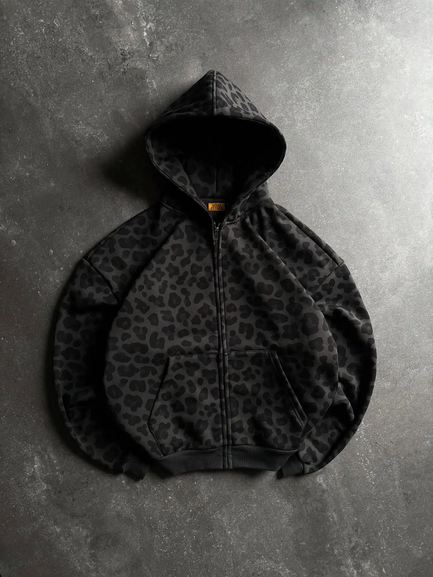 Y2K Zipper Hooded Sweatshirt for Autumn and Winter Retro Leopard Print Hooded Sweatshirt for Men and Women Loose Design Clothes