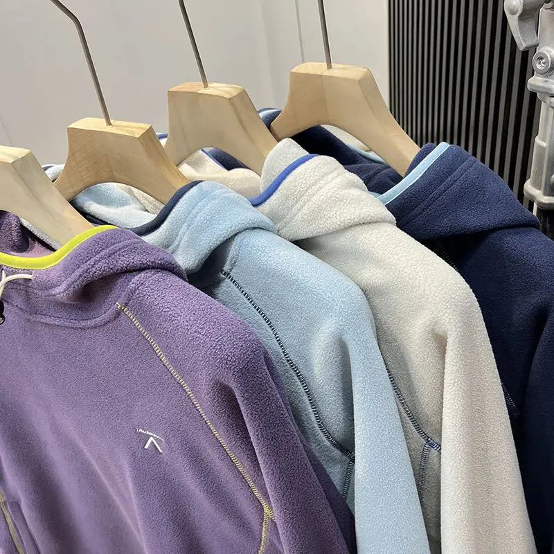 Unisex Sporty Fleece Hooded Sweatshirt: Casual Loose Fit, Perfect for Men & Women’s Everyday Style