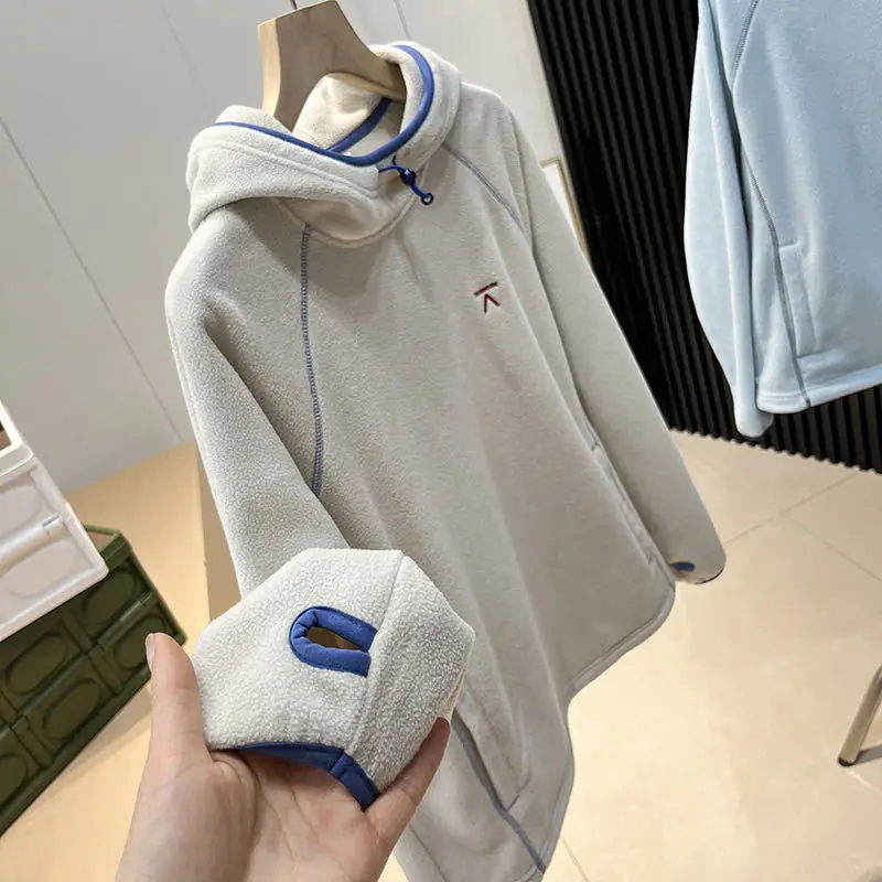 Unisex Sporty Fleece Hooded Sweatshirt: Casual Loose Fit, Perfect for Men & Women’s Everyday Style