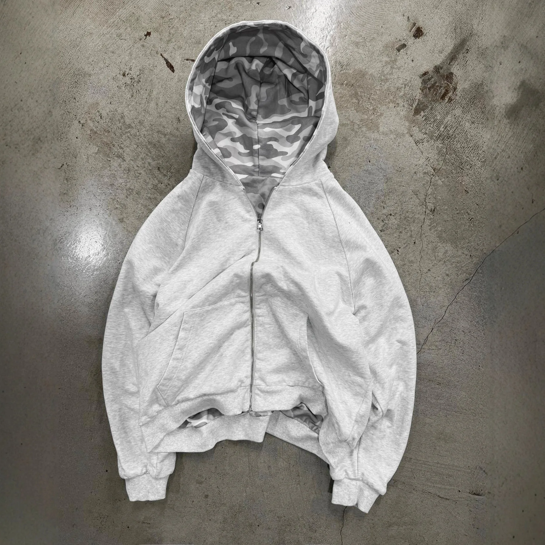 Men Women Reversible Camo Zip Up Hoodie Oversized Full Zip Hooded Jacket Dual‑Wear Streetwear Kangaroo Pocket Sweatshirt Coat
